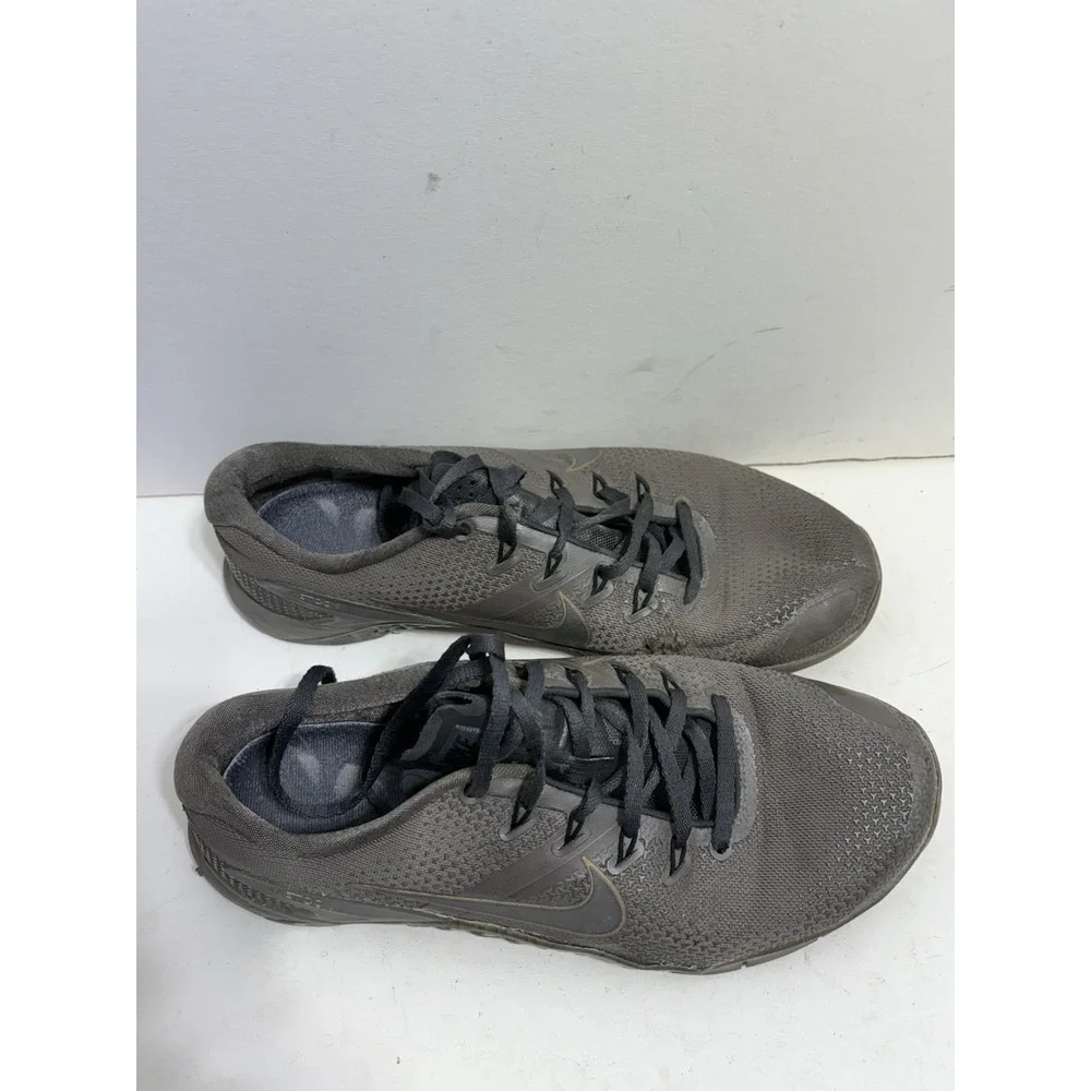 Size 9.5 Nike Metcon‎ 4 Viking Quest Ridgerock. Men's.